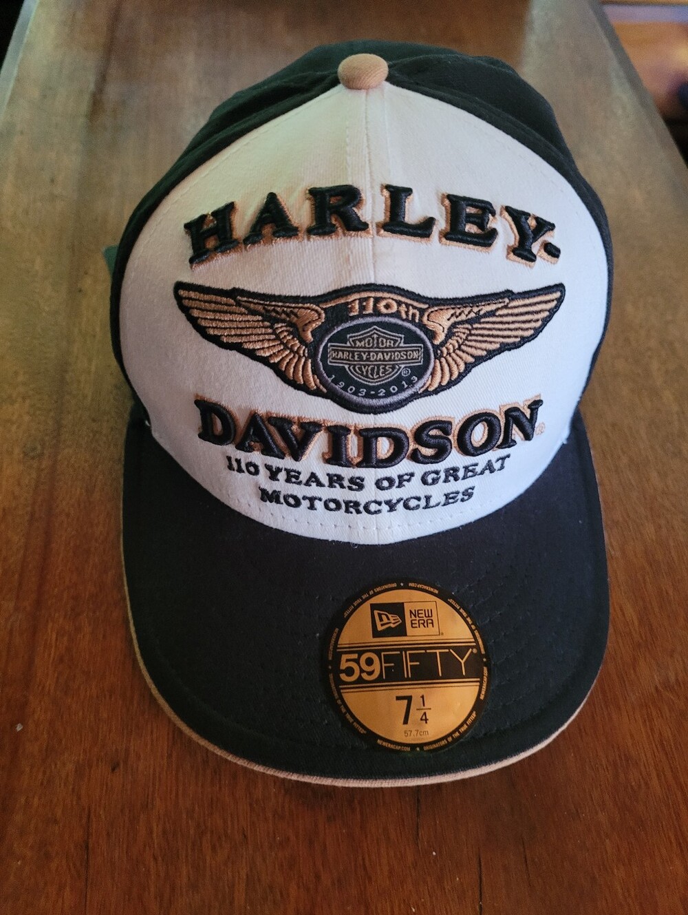 Harley-Davidson Black & White 110th Anniversary Embroidered Cap (115)